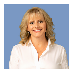 TraciKaas-5-blue-background70percent TraciKaas-5-blue-background70percent